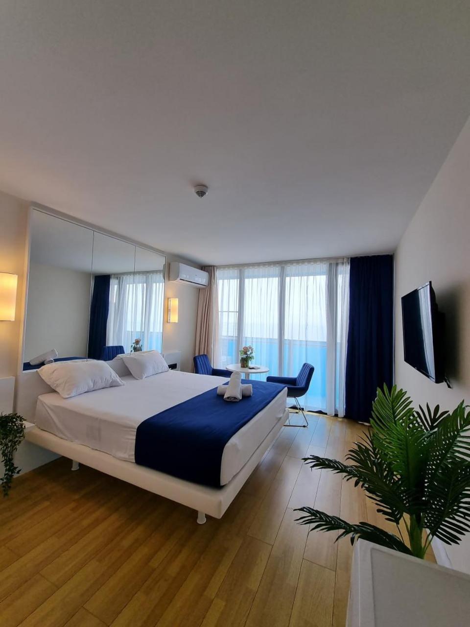 Orbi City Aparthotel Батумі Екстер'єр фото